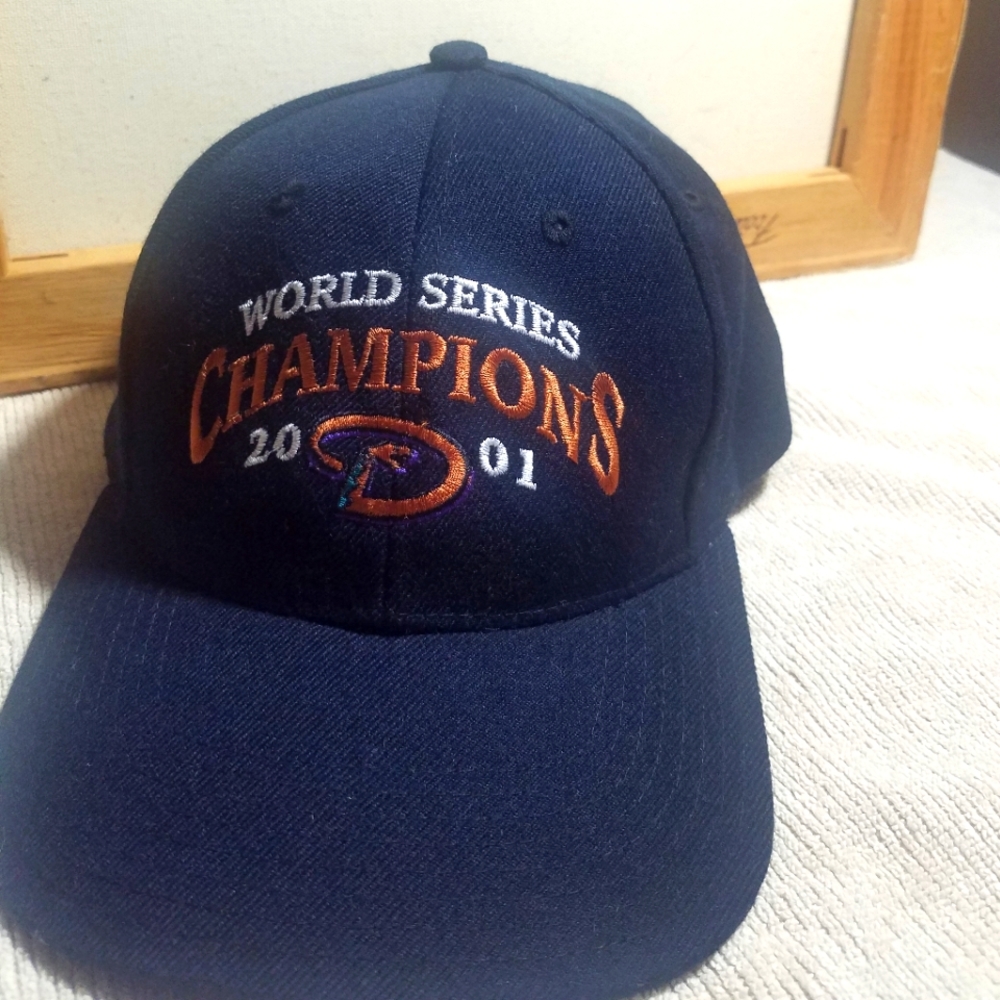 Vintage 01 World Series Arizona Diamondbacks Hat